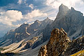 Trekking nel Parco Naturale Puez-Odle. Dall'Alpe Col Raiser (2100 m) alla Val di Funes.